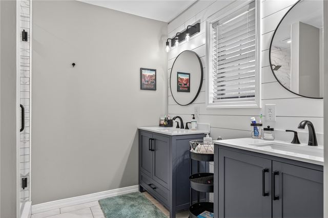 10019 Meandering Way, Fort Smith, AR 72903