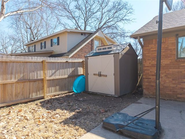 10019 Meandering Way, Fort Smith, AR 72903