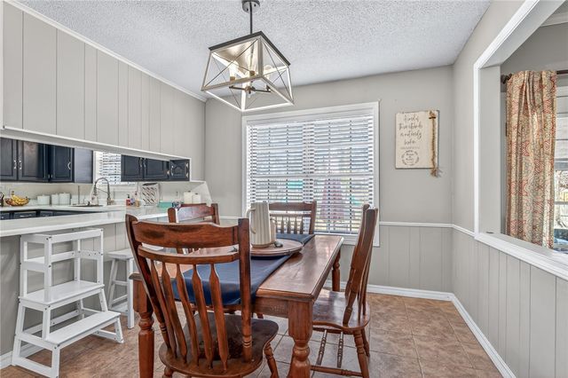 10019 Meandering Way, Fort Smith, AR 72903