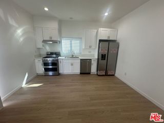 1174 1/2 S Windsor Blvd, Los Angeles, CA 90019