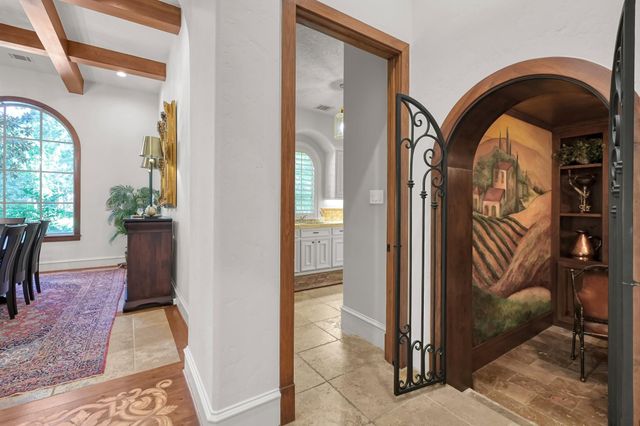 79 N Gary Glen Circle, The Woodlands, TX 77382