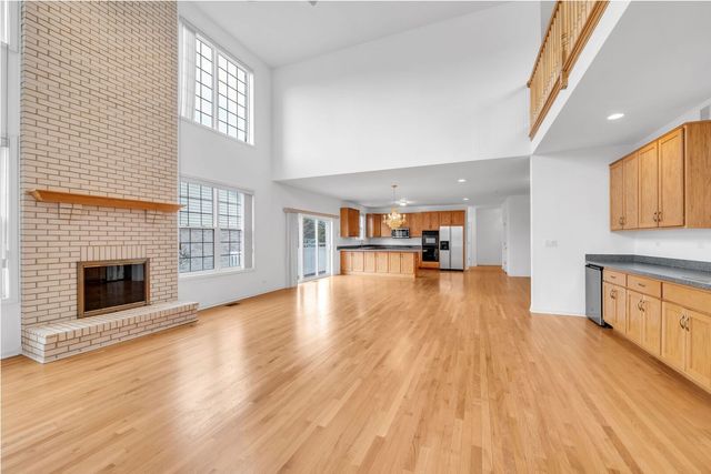 523 W Ruhl Road W, Palatine, IL 60074