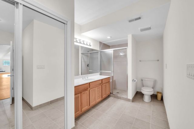 523 W Ruhl Road W, Palatine, IL 60074