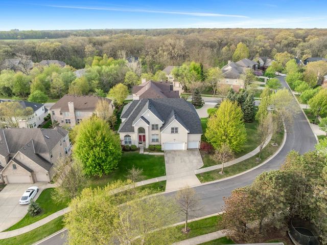 523 W Ruhl Road W, Palatine, IL 60074