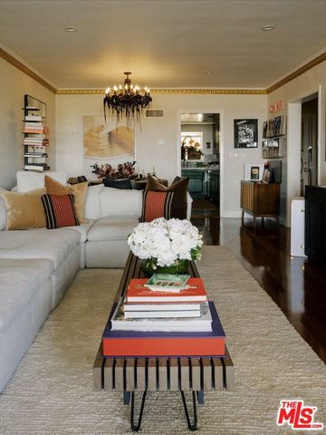 1219 Sunset Plaza Drive 3, West Hollywood, CA 90069