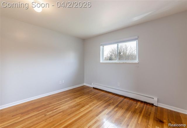 100 W Hickory Grove Road B3, Bloomfield Hills, MI 48304