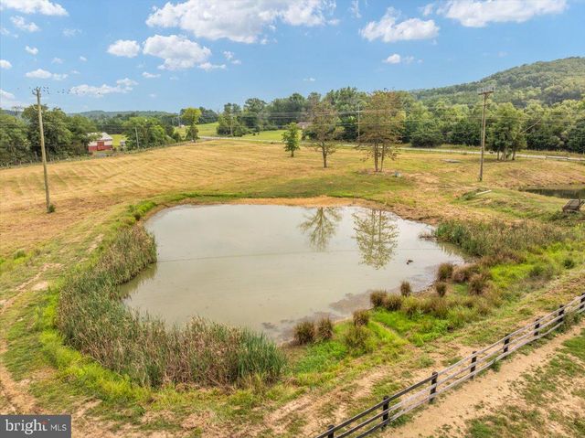5616 STRASBURG RD, Strasburg, VA 22657