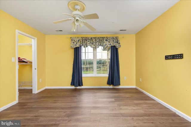 5616 STRASBURG RD, Strasburg, VA 22657