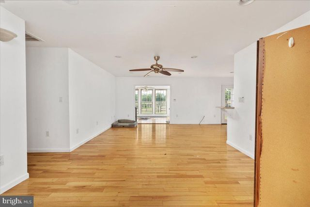 5616 STRASBURG RD, Strasburg, VA 22657