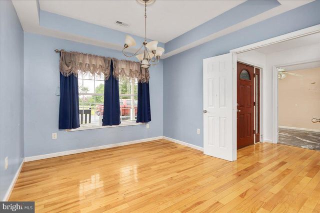 5616 STRASBURG RD, Strasburg, VA 22657