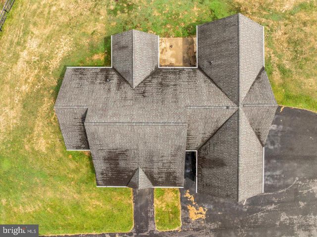 5616 STRASBURG RD, Strasburg, VA 22657