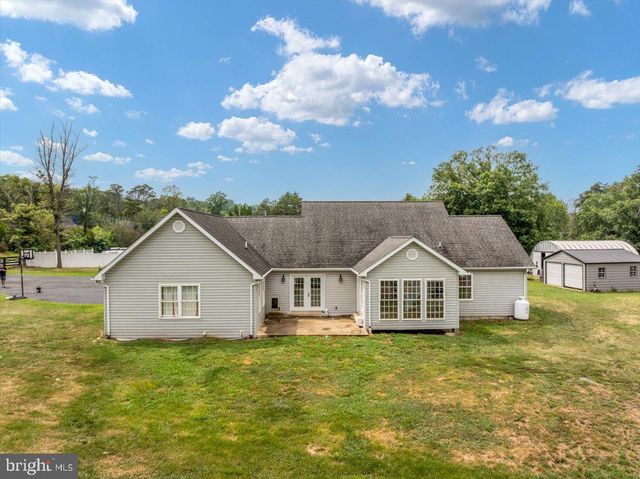 5616 STRASBURG RD, Strasburg, VA 22657