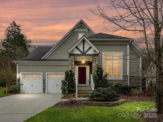 19914 Wooden Tee Drive, Davidson, NC 28036