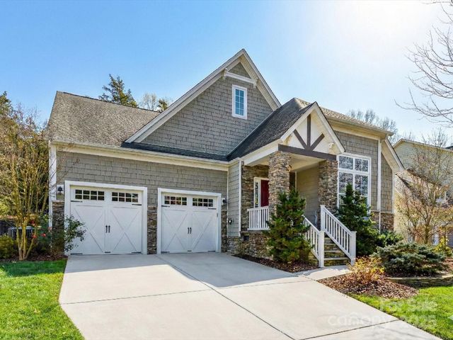 19914 Wooden Tee Drive, Davidson, NC 28036