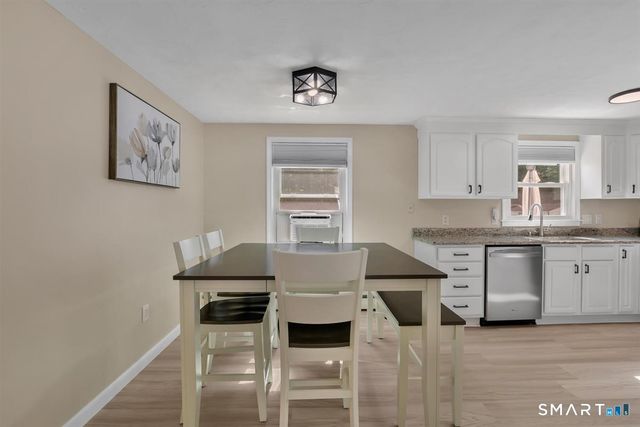 1 Lois Lane, Enfield, CT 06082