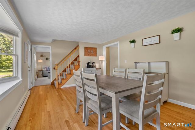 1 Lois Lane, Enfield, CT 06082