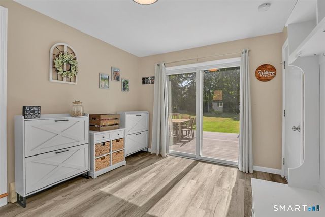 1 Lois Lane, Enfield, CT 06082