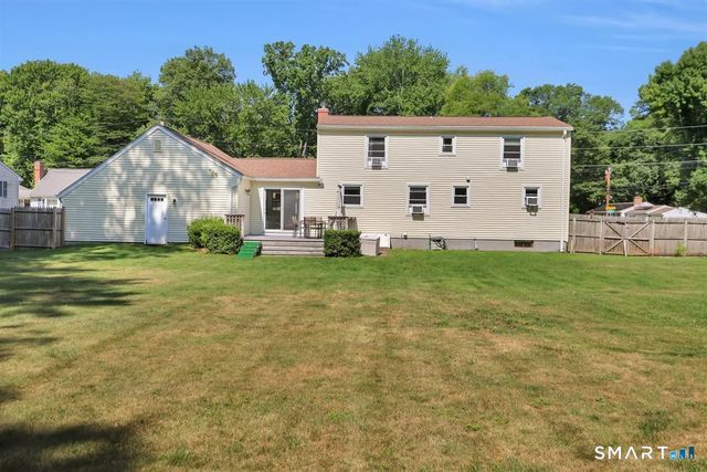 1 Lois Lane, Enfield, CT 06082
