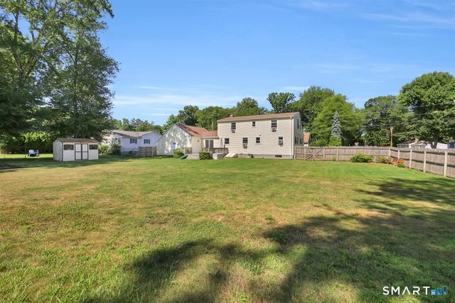 1 Lois Lane, Enfield, CT 06082