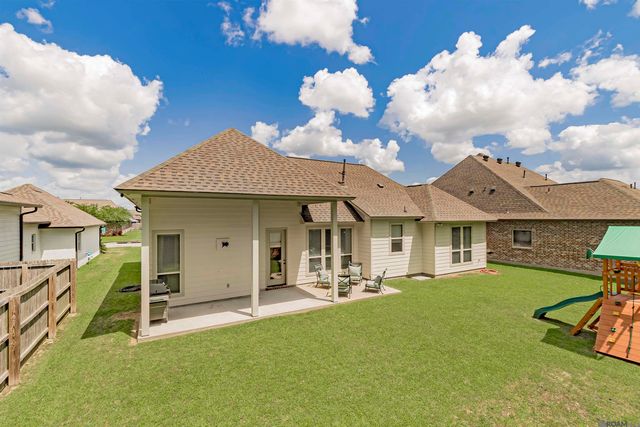 40275 Kapelle Ave, Prairieville, LA 70769