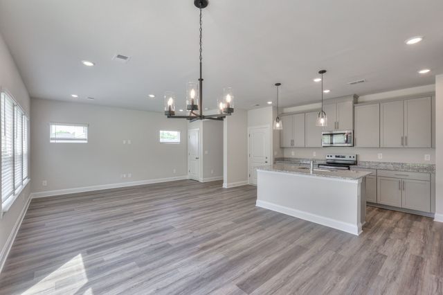1786 Flora Grv, Hermitage, TN 37076