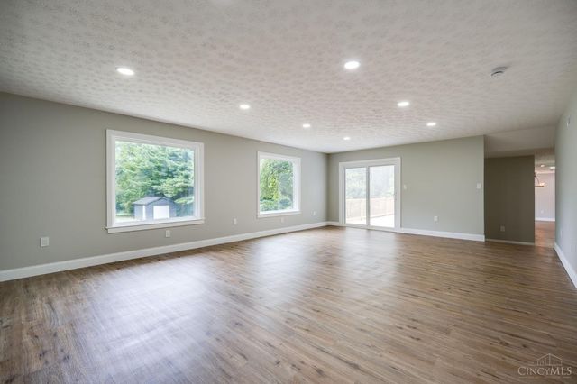 3136 W Pekin Road, Franklin Twp, OH 45066