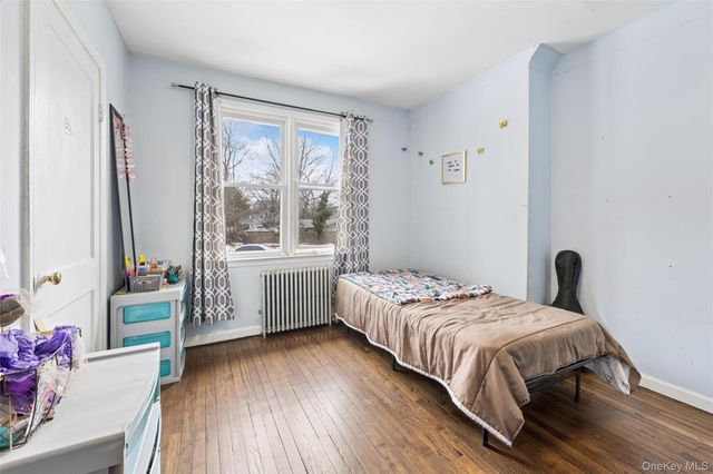 5 Wedgewood Drive, Coram, NY 11727