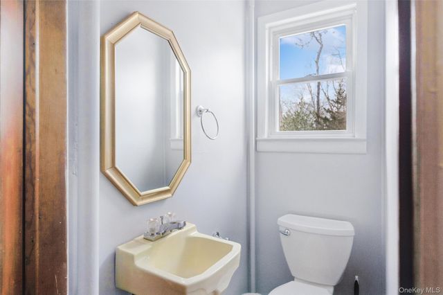 5 Wedgewood Drive, Coram, NY 11727