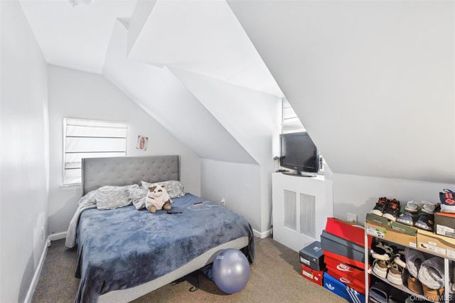 5 Wedgewood Drive, Coram, NY 11727