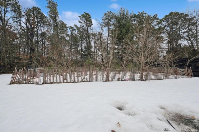 5 Wedgewood Drive, Coram, NY 11727