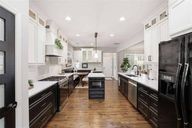3851 Portland Trail Drive, Suwanee, GA 30024
