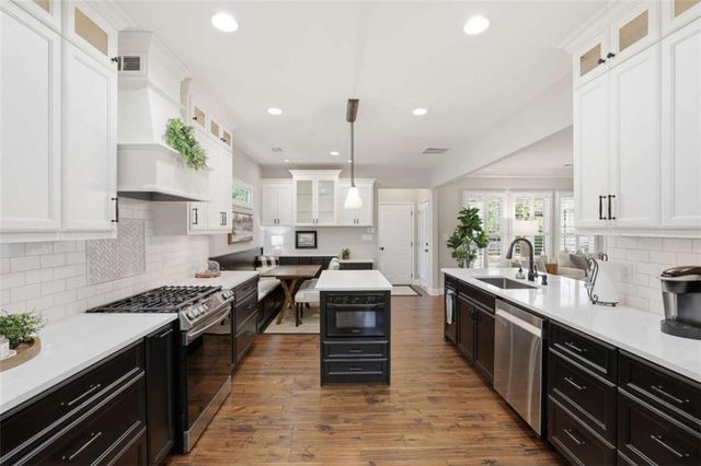 3851 Portland Trail Drive, Suwanee, GA 30024