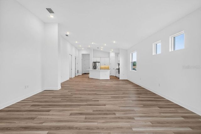 3951 KENNEBUNK LOOP, Mount Dora, FL 32757