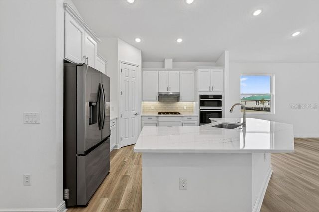 3951 KENNEBUNK LOOP, Mount Dora, FL 32757