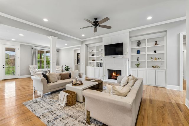 1818 Witt Way Dr, Spring Hill, TN 37174