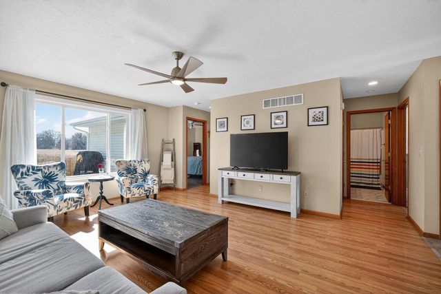 355 Sunny Hill DRIVE, Elkhorn, WI 53121