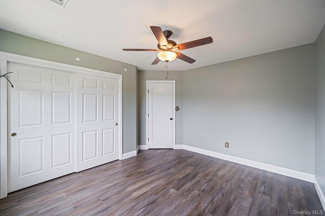 62 Oceanview Boulevard, Manorville, NY 11949