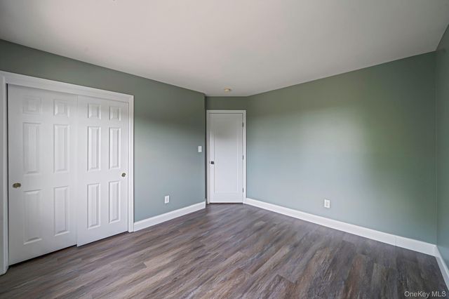 62 Oceanview Boulevard, Manorville, NY 11949