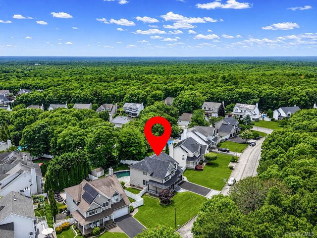 62 Oceanview Boulevard, Manorville, NY 11949