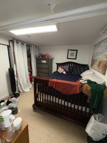 141 Park Ave, Paterson City, NJ 07501