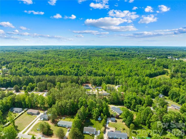 171 Brook Creek Drive, Troutman, NC 28166