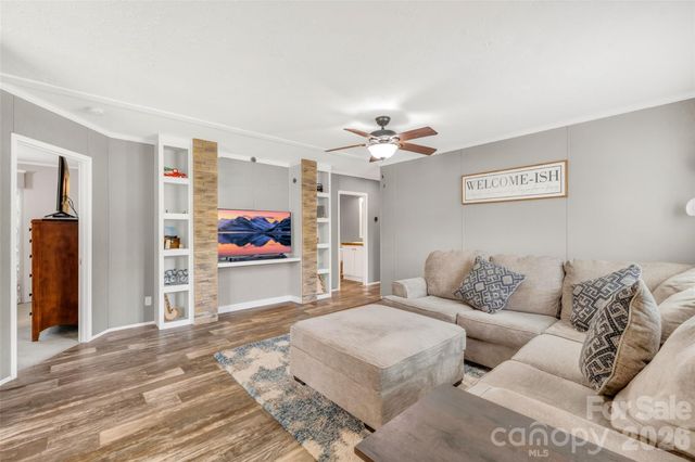171 Brook Creek Drive, Troutman, NC 28166