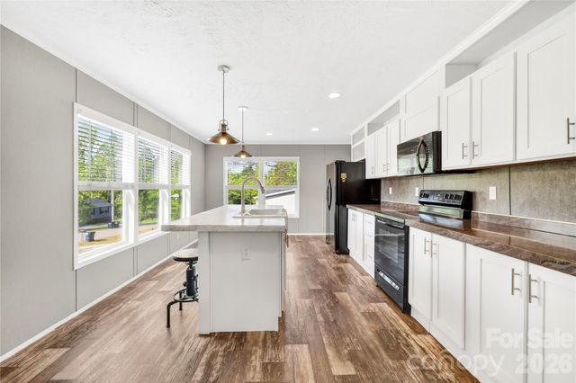 171 Brook Creek Drive, Troutman, NC 28166