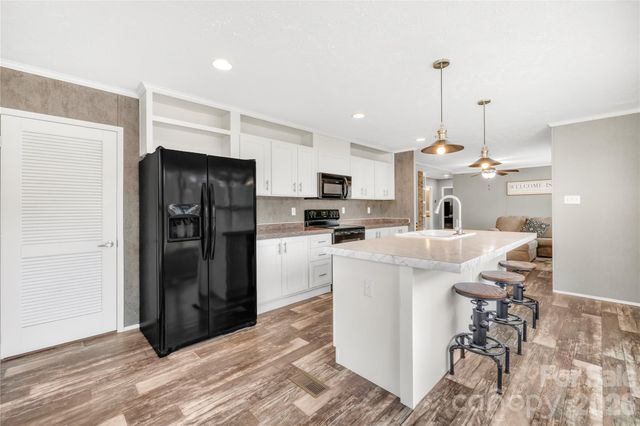171 Brook Creek Drive, Troutman, NC 28166