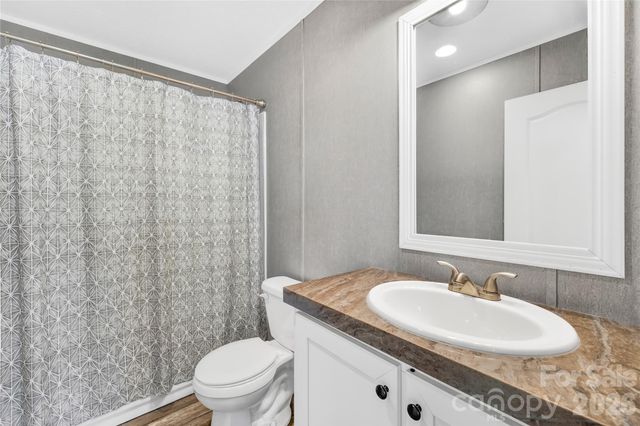 171 Brook Creek Drive, Troutman, NC 28166