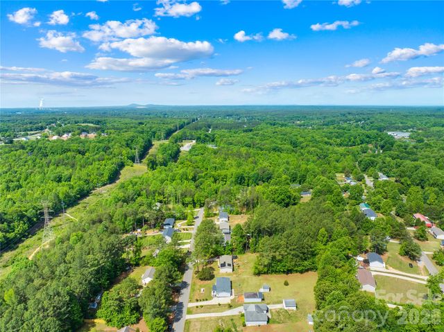 171 Brook Creek Drive, Troutman, NC 28166