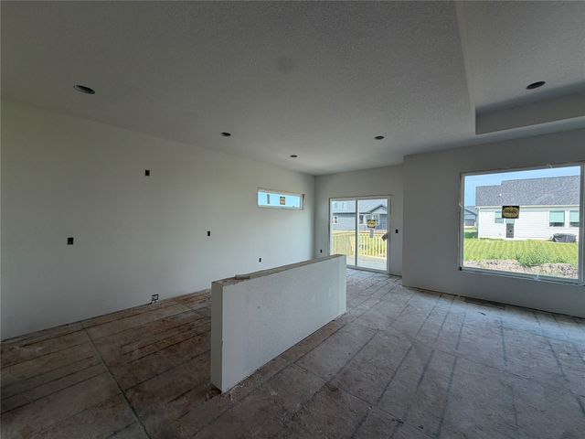 665 NW Georgetown Drive, Waukee, IA 50263