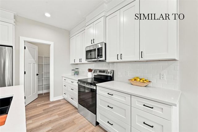665 NW Georgetown Drive, Waukee, IA 50263