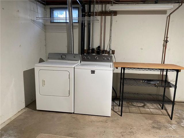 21 Allspice Lane 21, Glastonbury, CT 06033