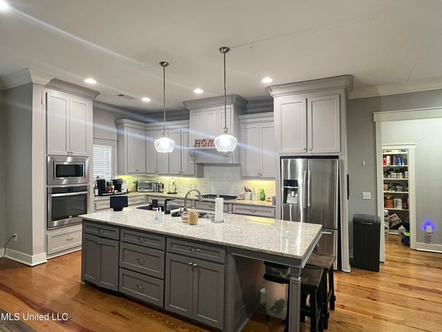 337 Bullock Circle, Richland, MS 39218